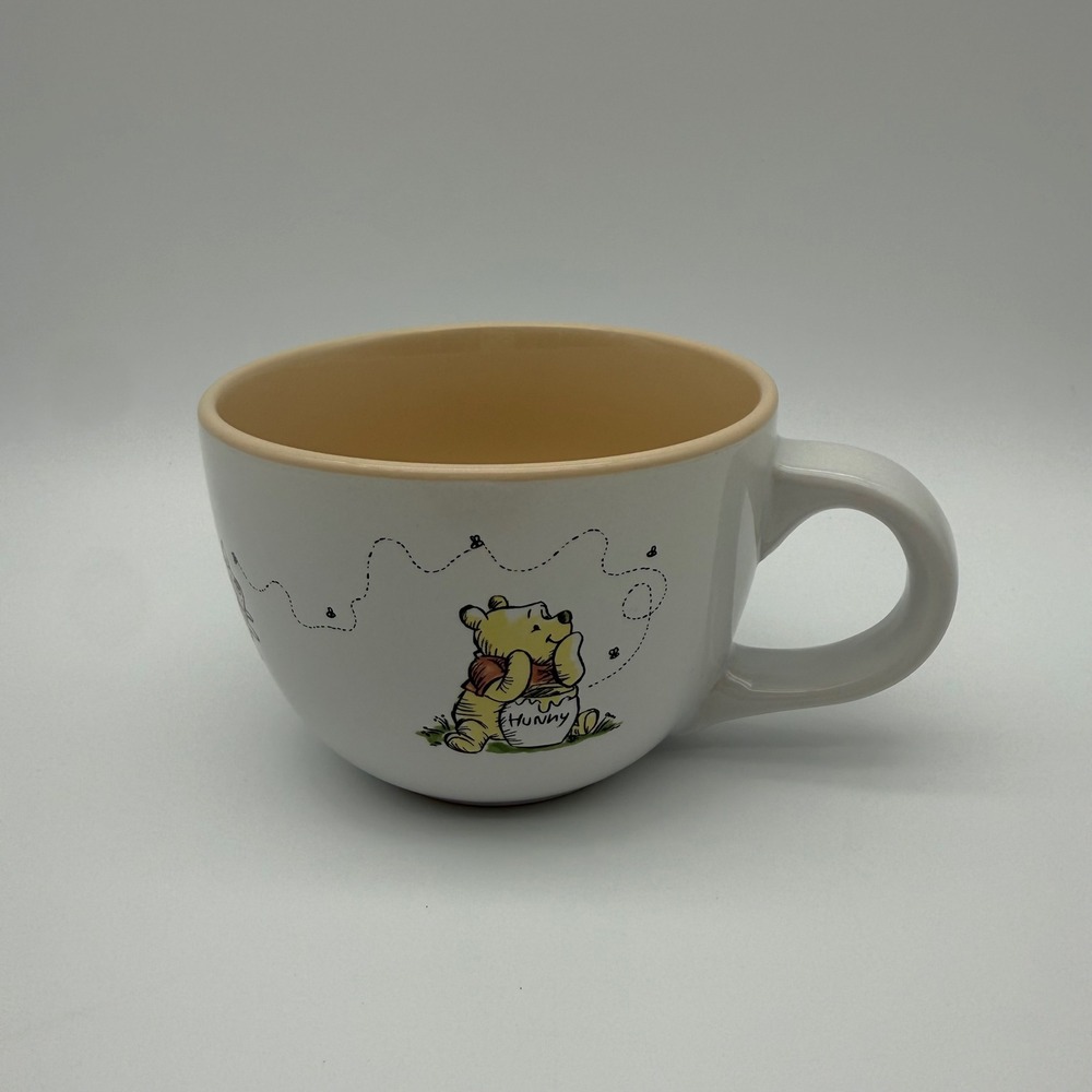 Disney Winnie the Pooh Piglet 24 Oz Soup Mug Silver Buffalo Hunny Ceramic Cup